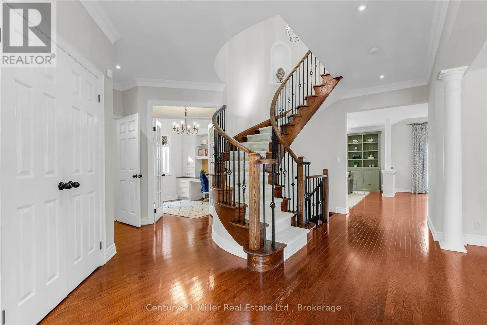 2349 PRESQUILE DRIVE