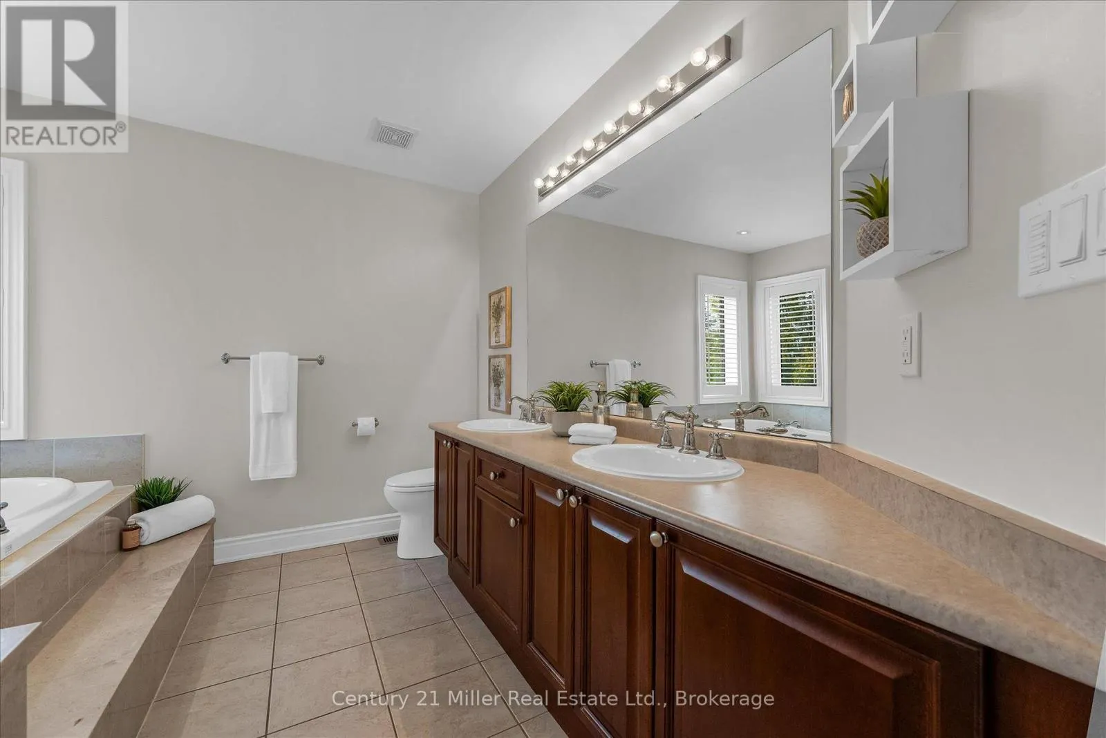 2349 PRESQUILE DRIVE