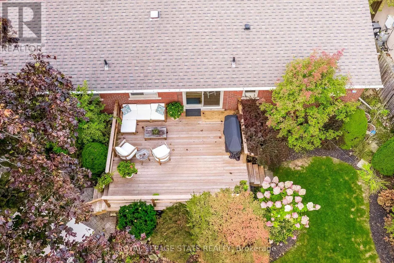 2228 CLARENDON PARK DRIVE