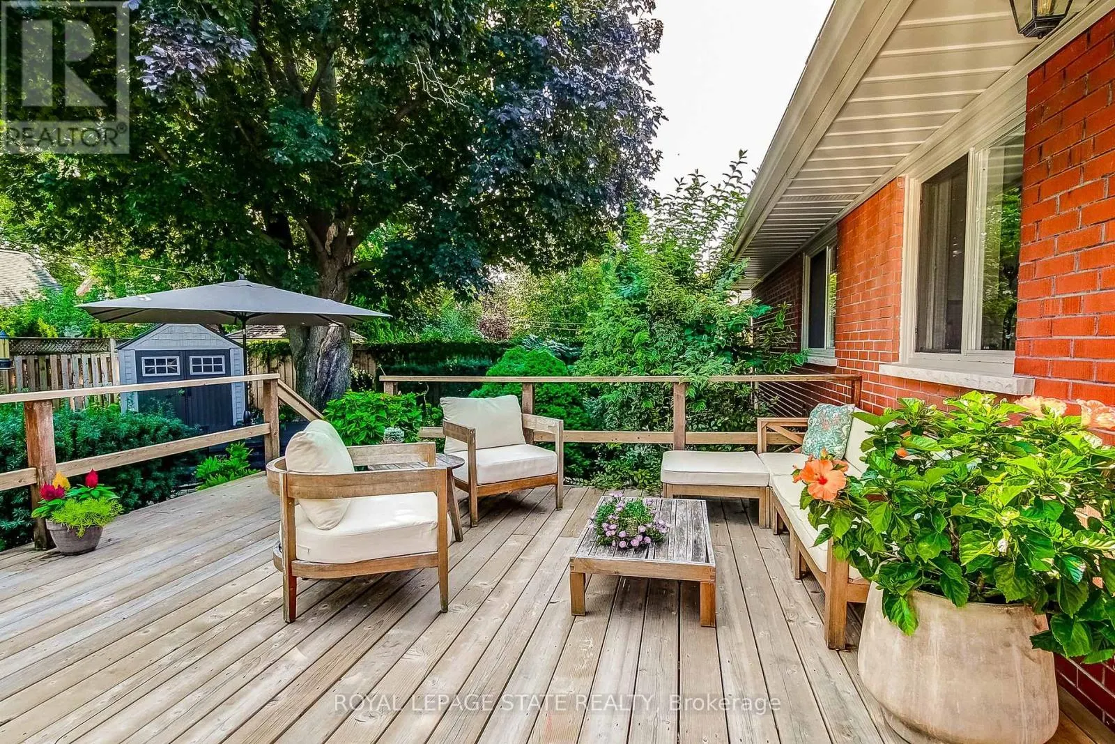 2228 CLARENDON PARK DRIVE