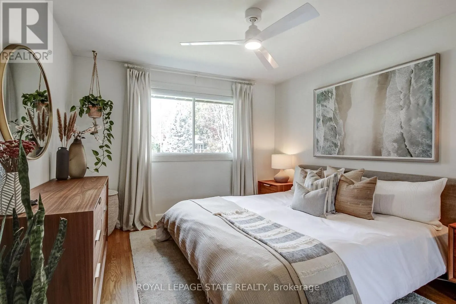 2228 CLARENDON PARK DRIVE