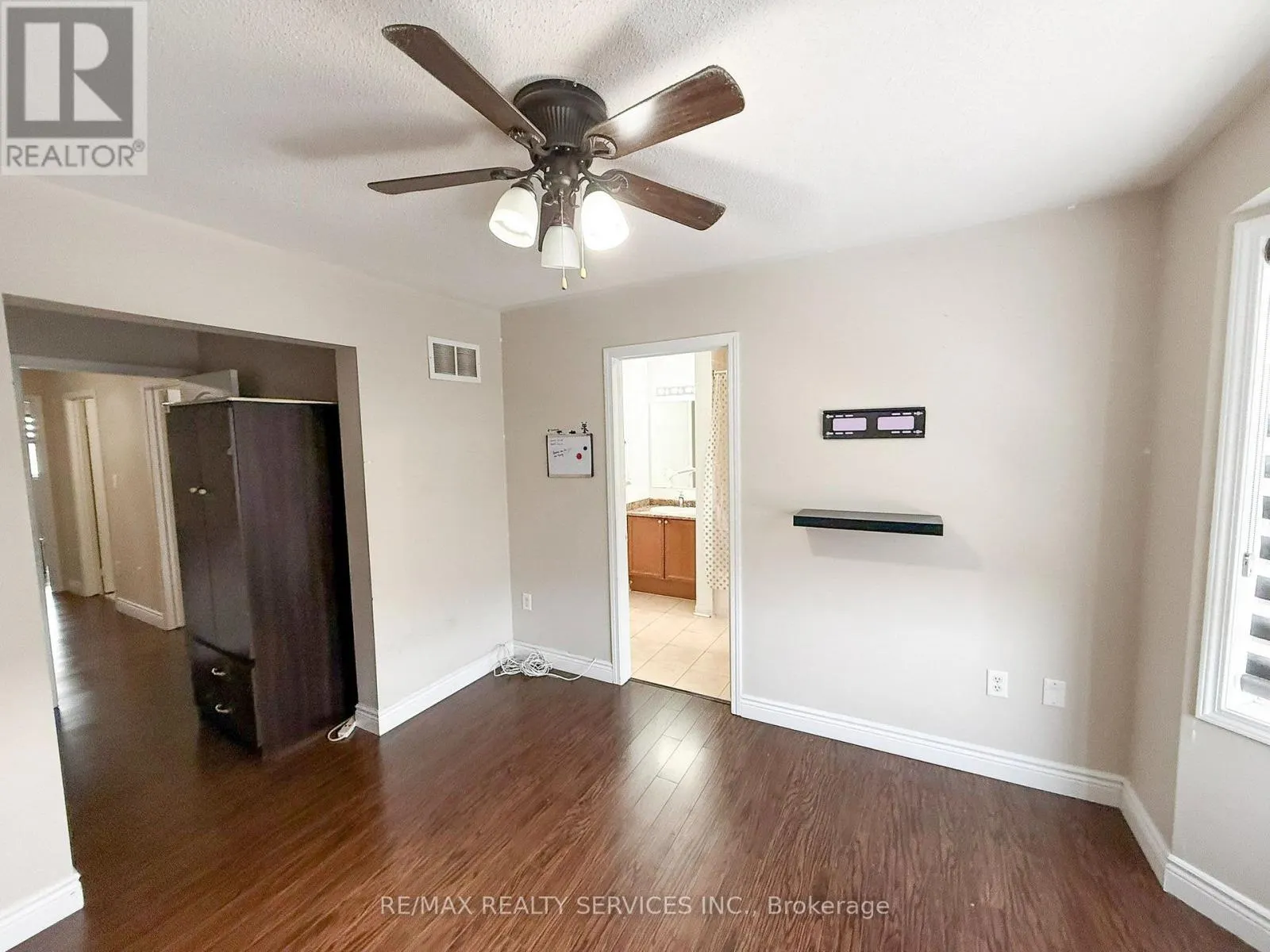 20 MURPHY ROAD