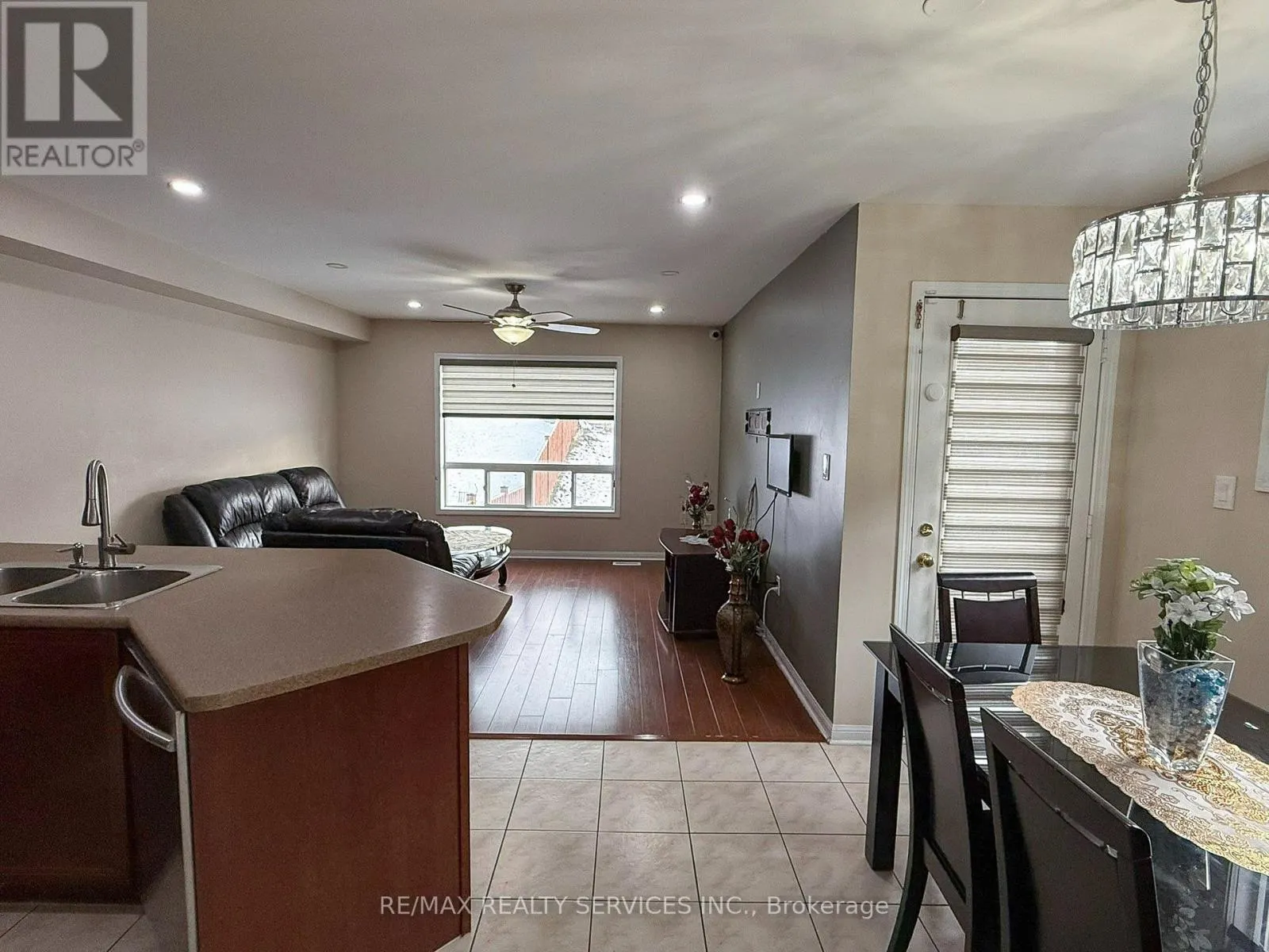 20 MURPHY ROAD