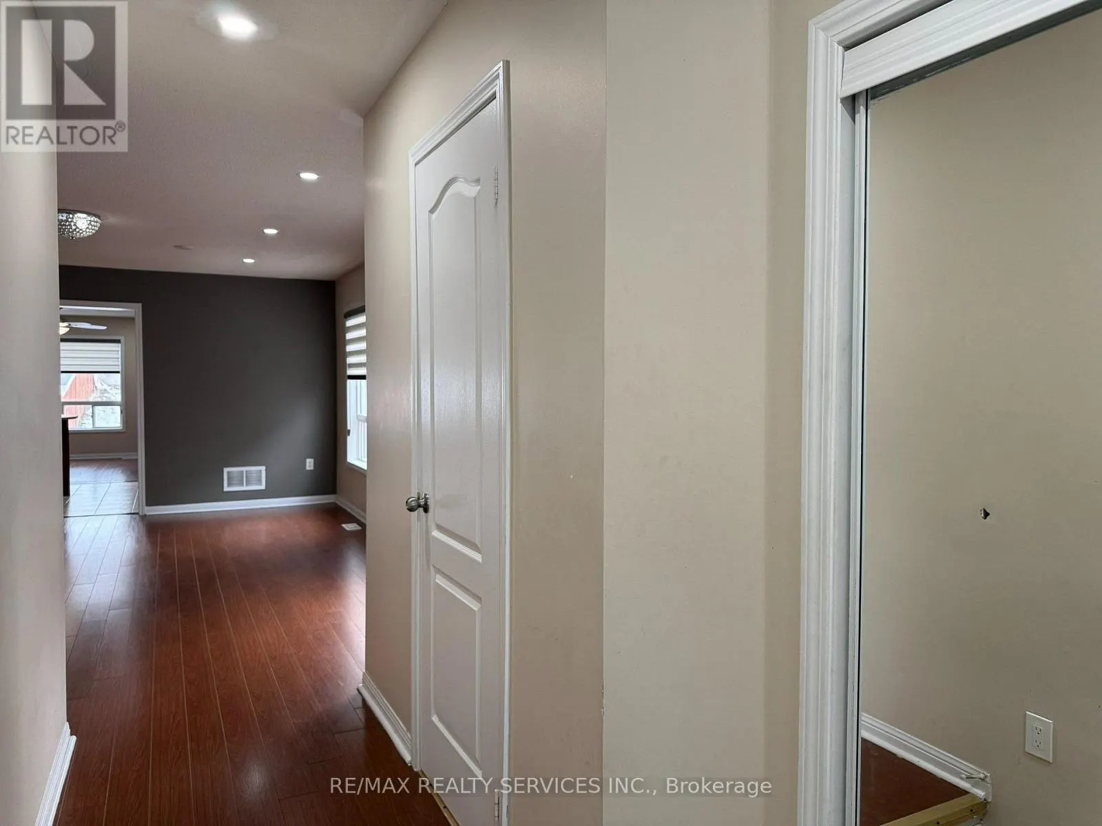 20 MURPHY ROAD
