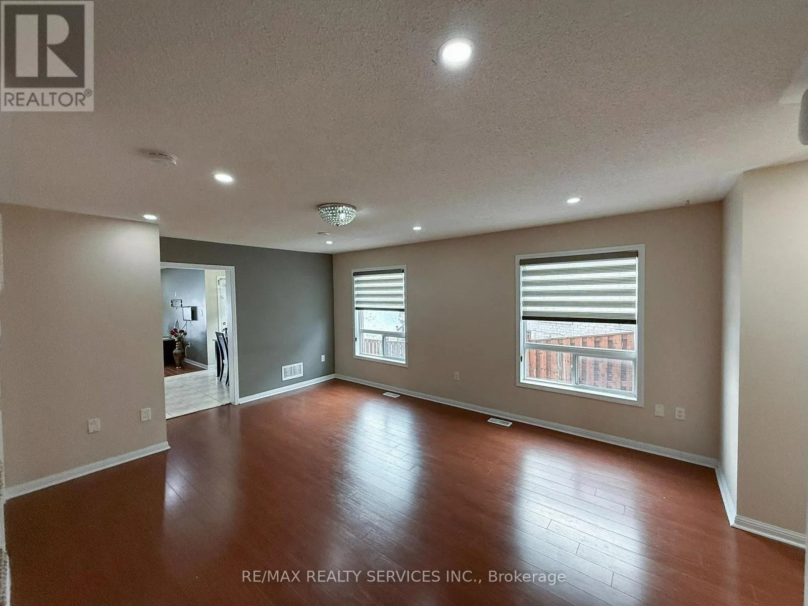 20 MURPHY ROAD