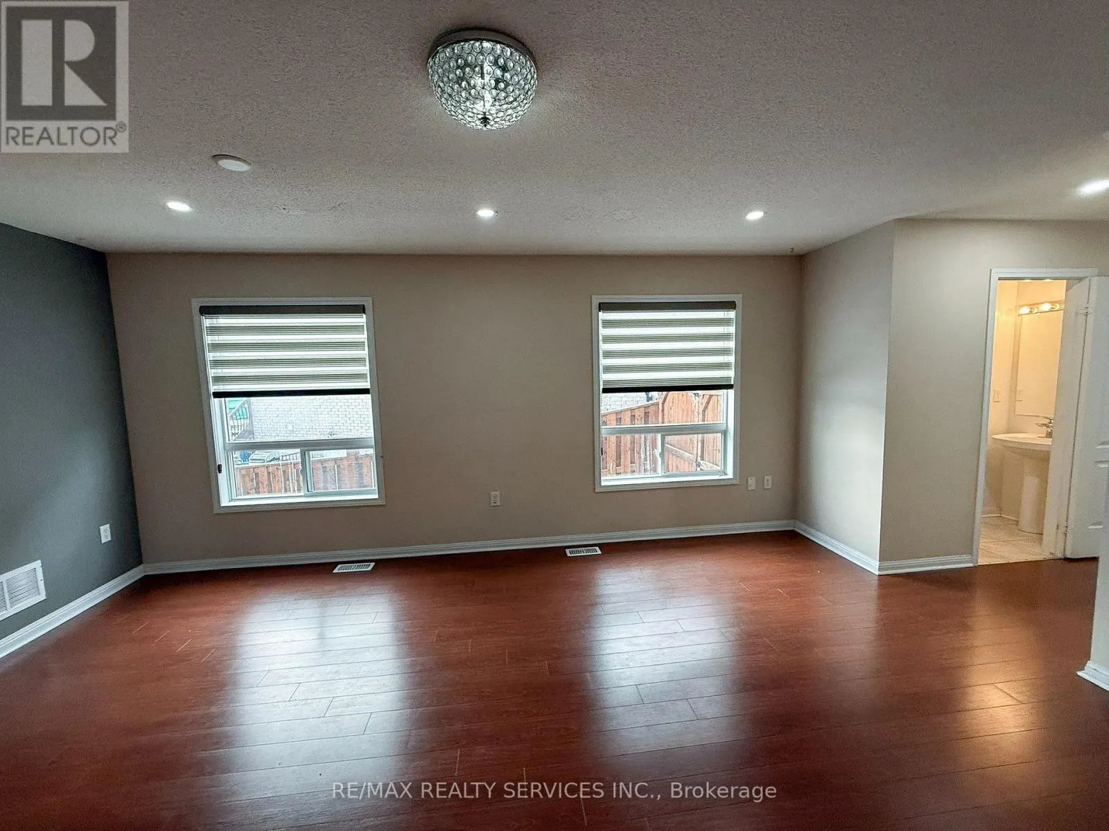 20 MURPHY ROAD