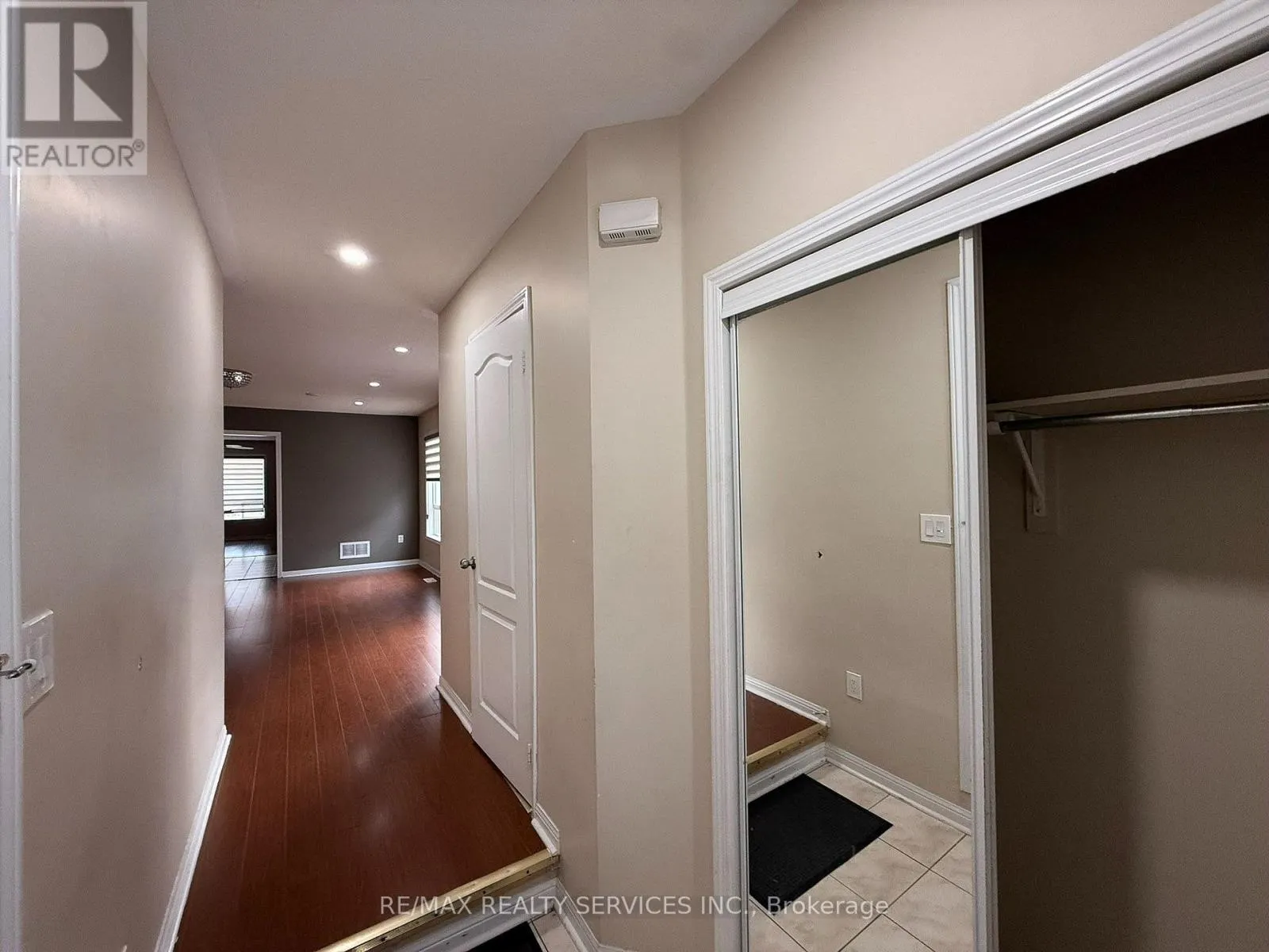 20 MURPHY ROAD