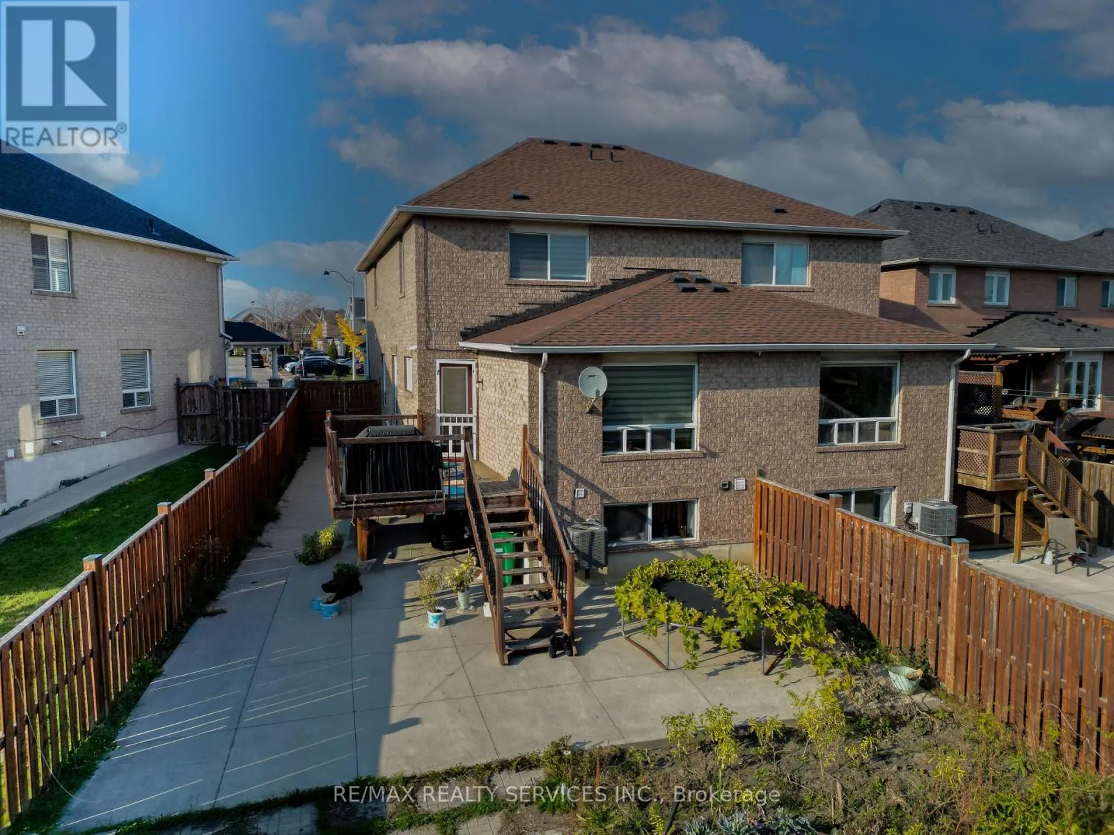20 MURPHY ROAD