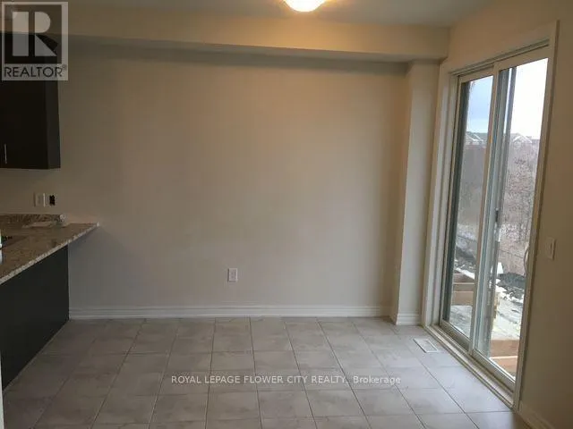UPPER - 40 DAVENFIELD CIRCLE