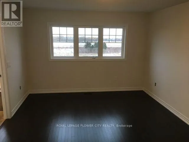 UPPER - 40 DAVENFIELD CIRCLE