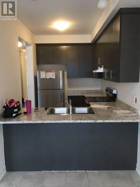 UPPER - 40 DAVENFIELD CIRCLE