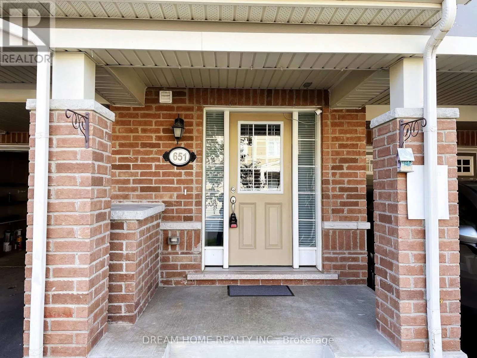 651 LAKING TERRACE
