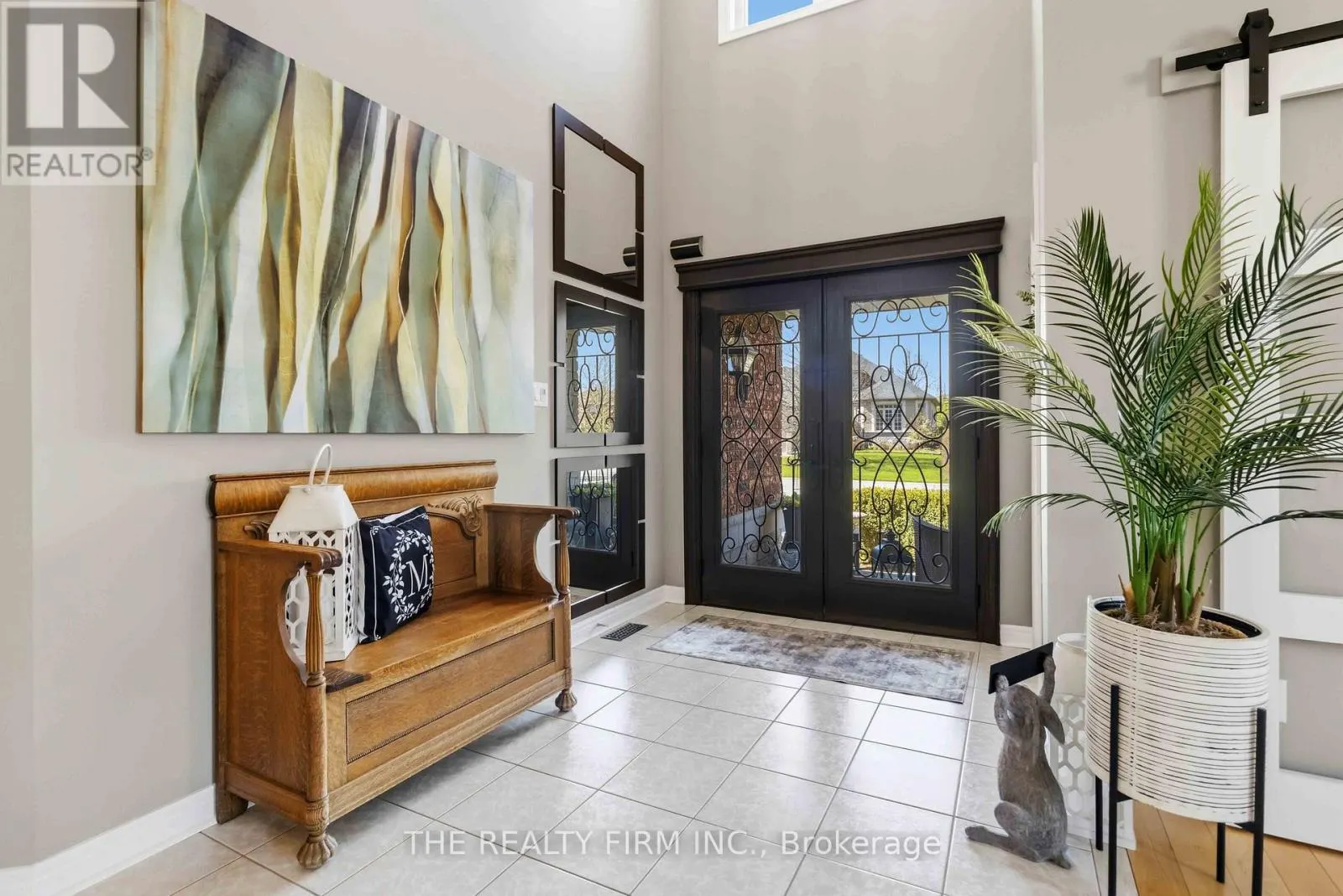3 CLIFFCREST COURT
