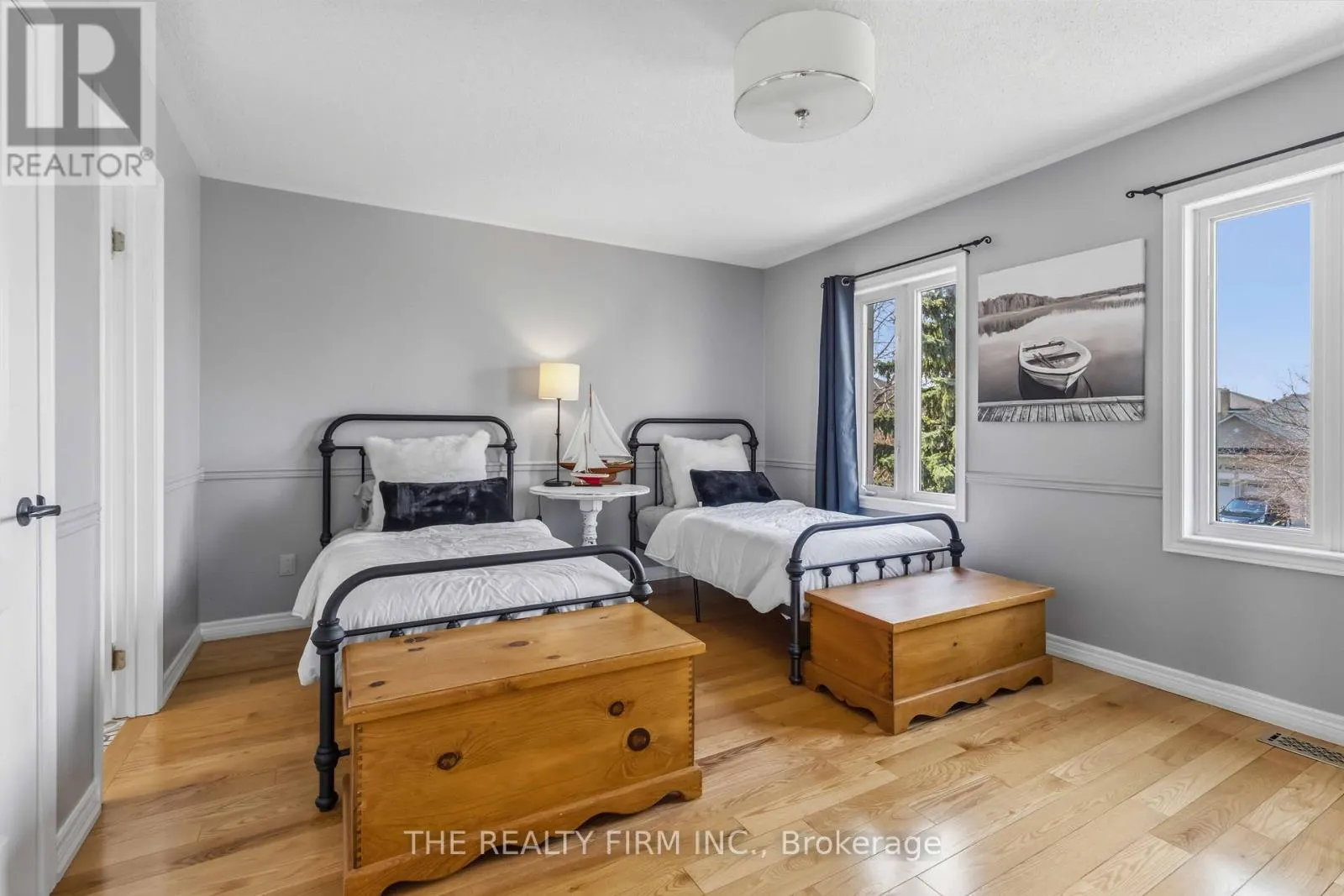 3 CLIFFCREST COURT