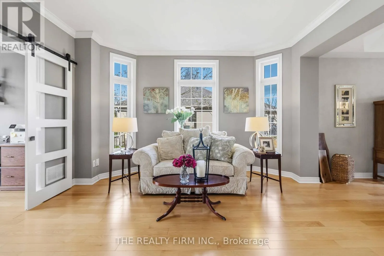 3 CLIFFCREST COURT