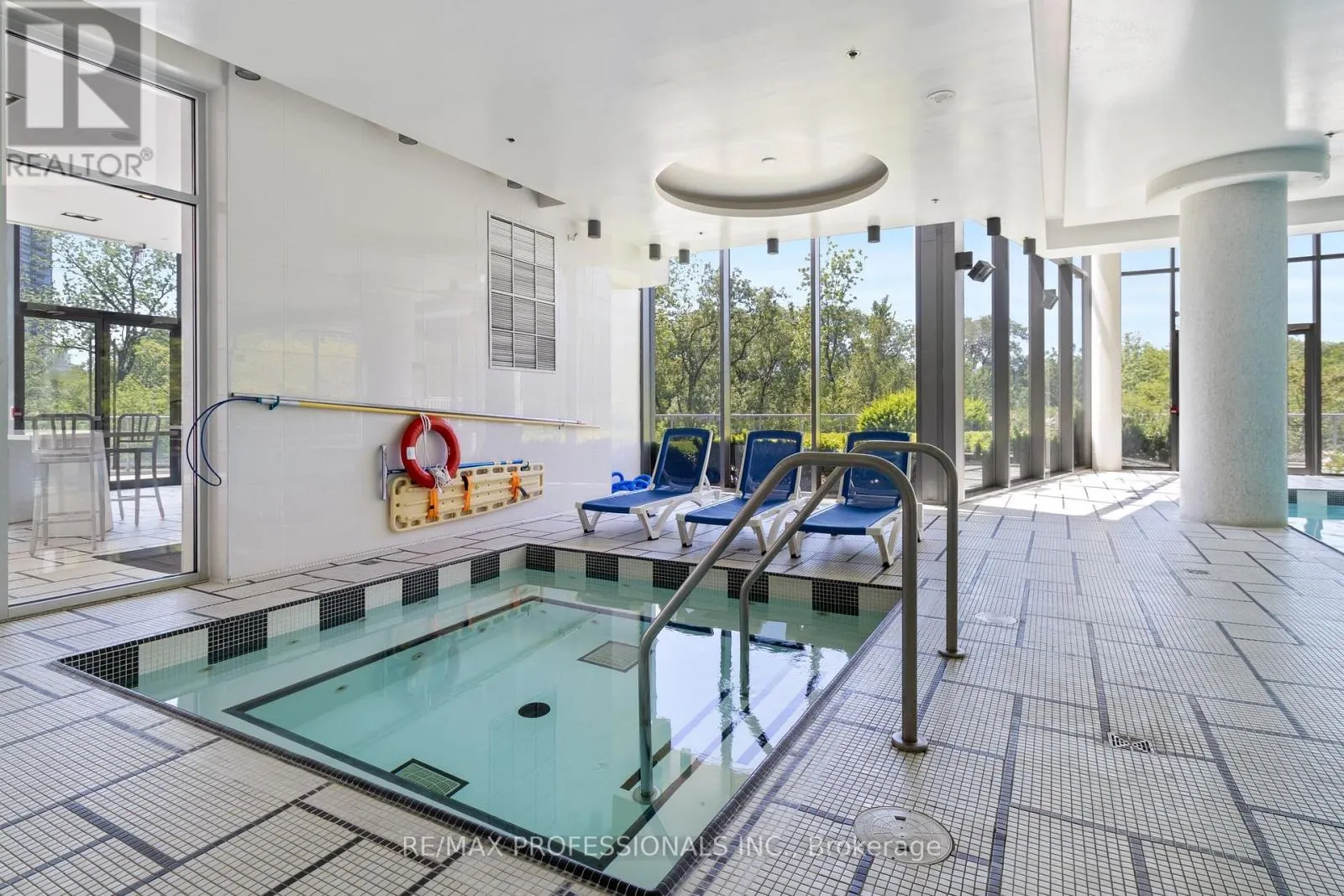 505 - 88 PARK LAWN ROAD