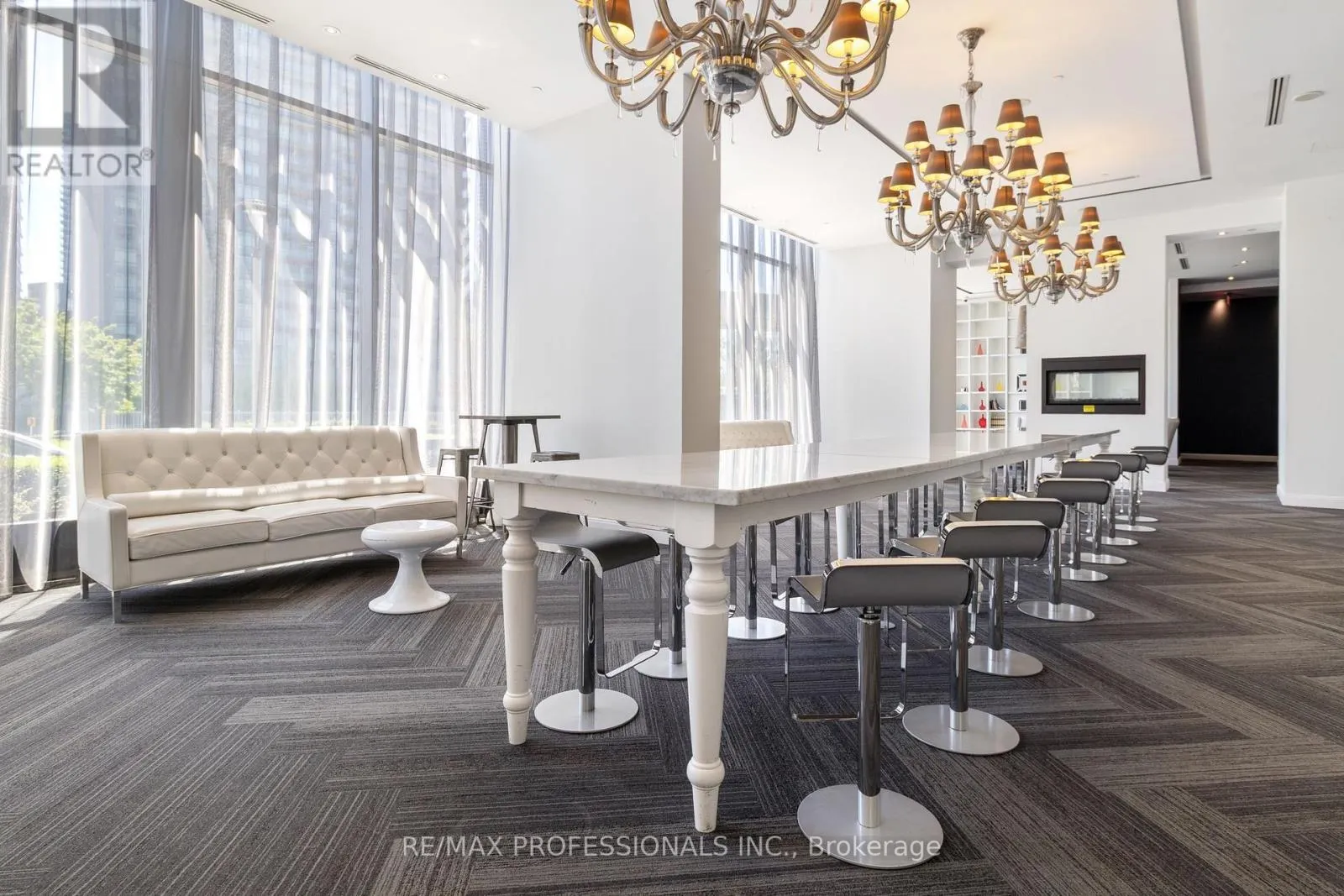 505 - 88 PARK LAWN ROAD