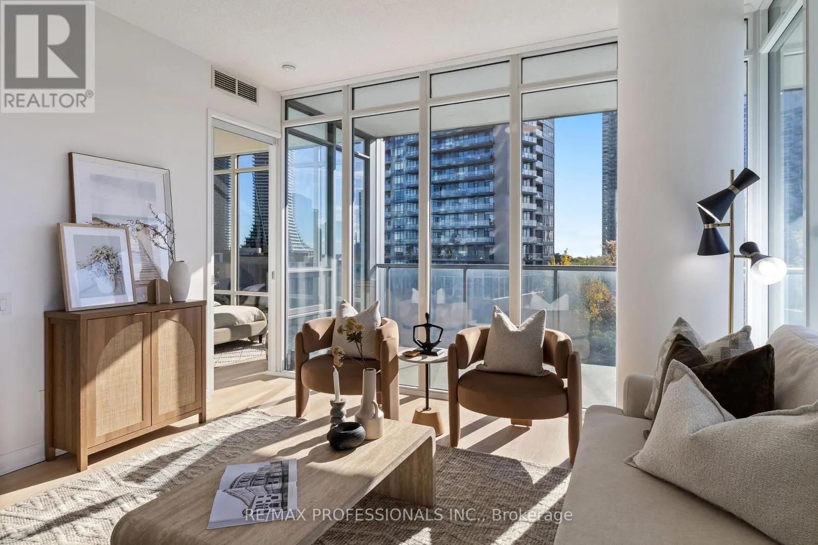 505 - 88 PARK LAWN ROAD