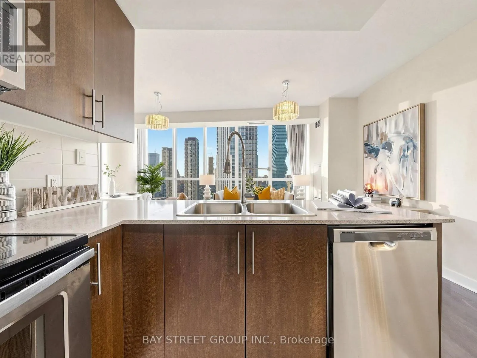 2411 - 3985 GRAND PARK DRIVE