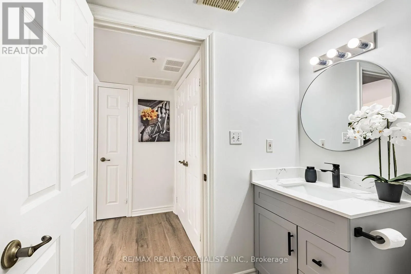 406 - 1480 BISHOPS GATE