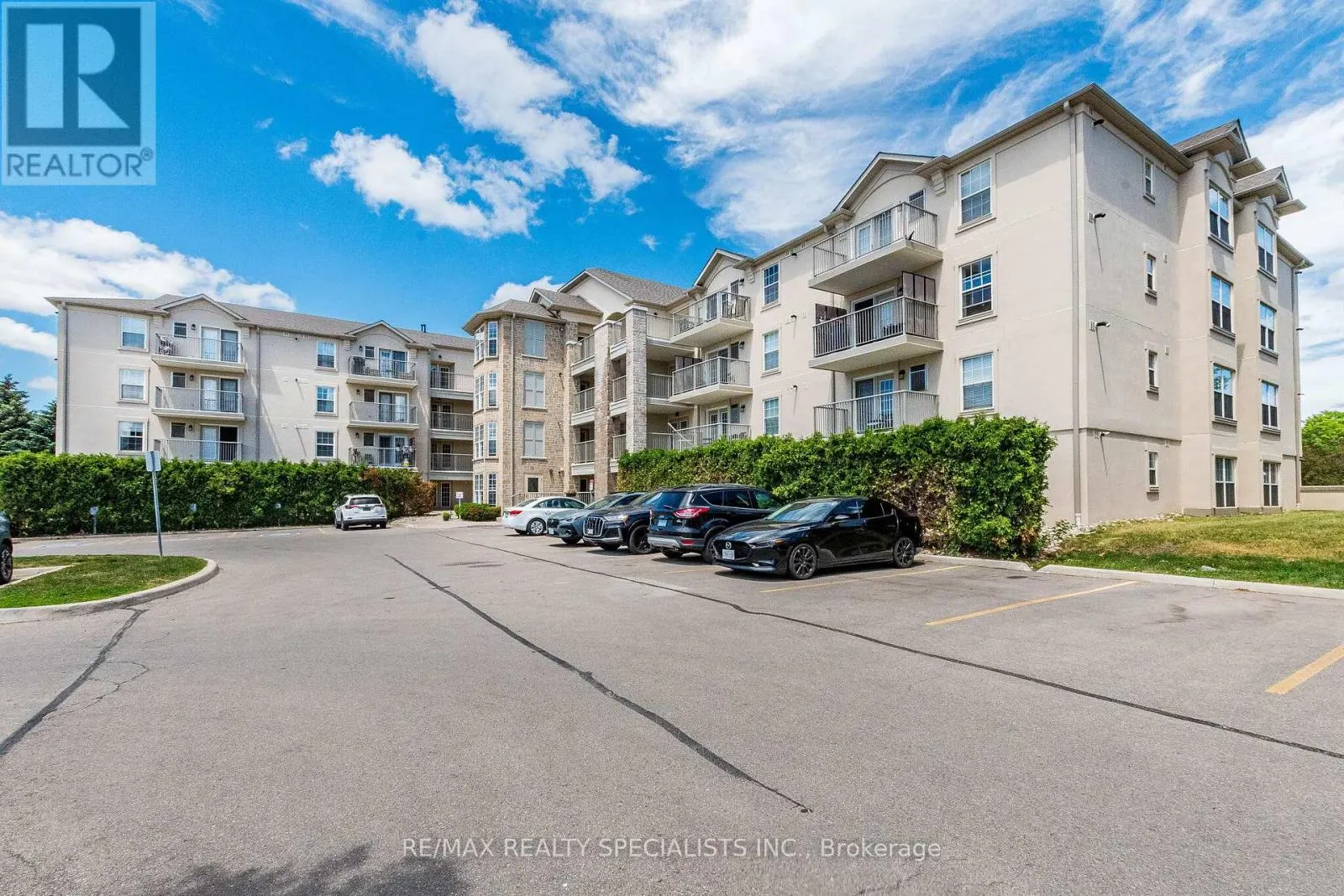 406 - 1480 BISHOPS GATE