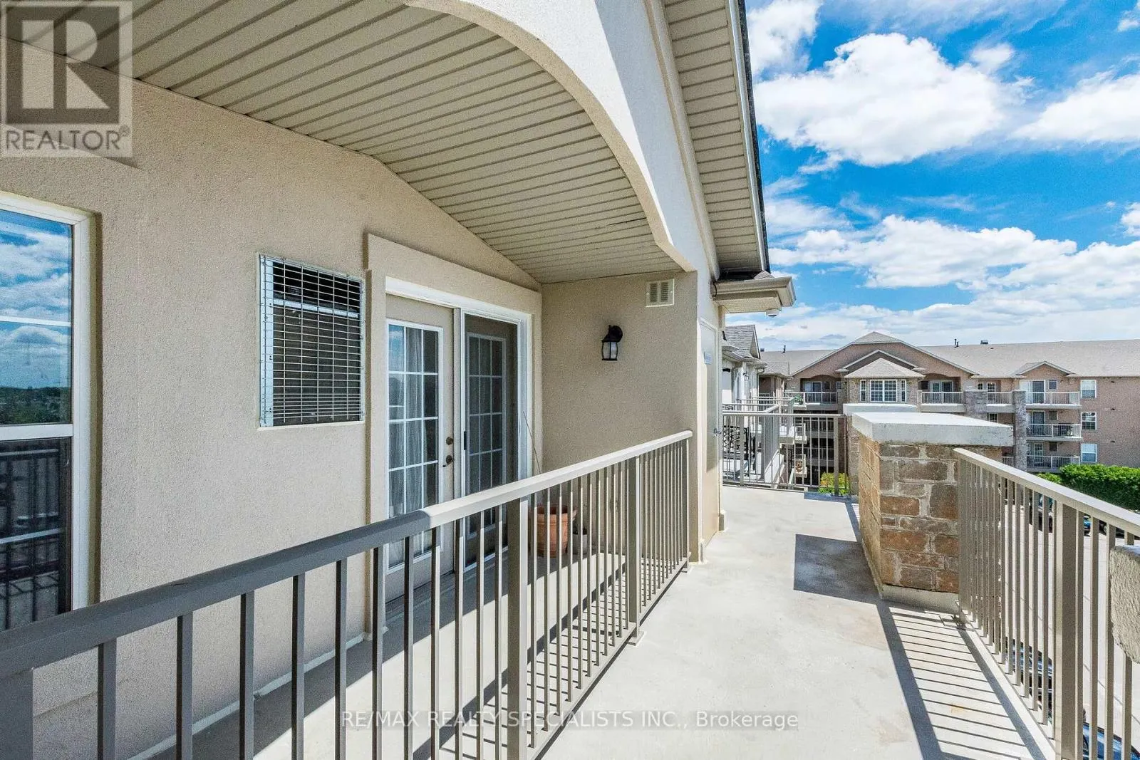 406 - 1480 BISHOPS GATE