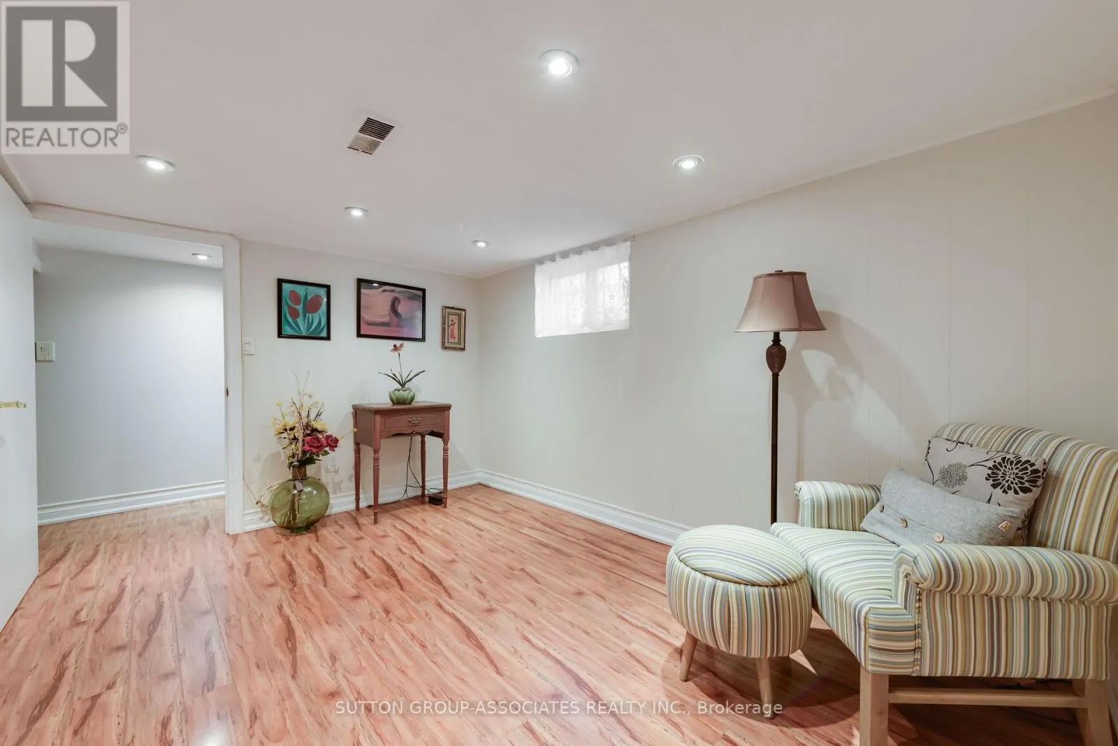 26 LIVINGSTONE AVENUE