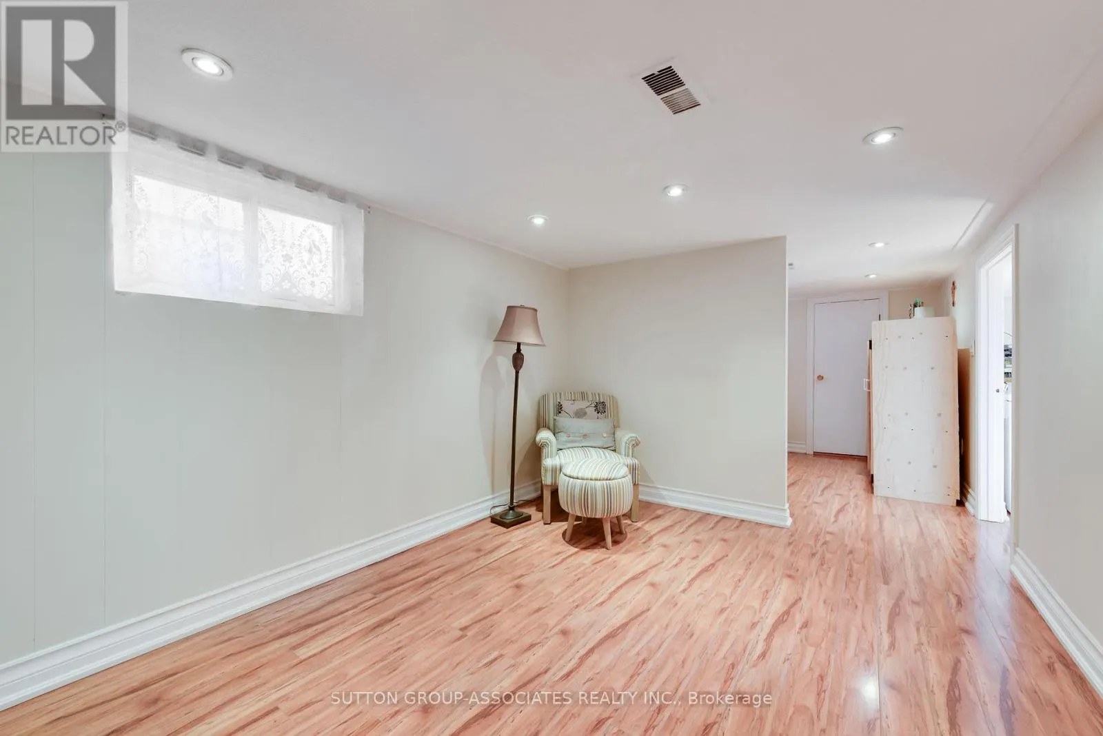 26 LIVINGSTONE AVENUE