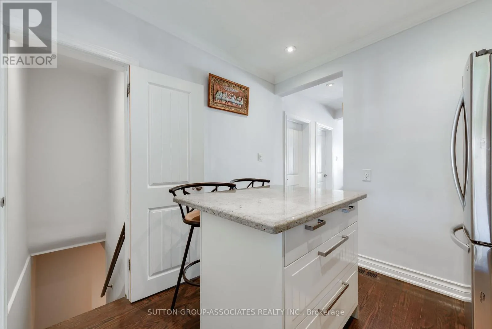 26 LIVINGSTONE AVENUE