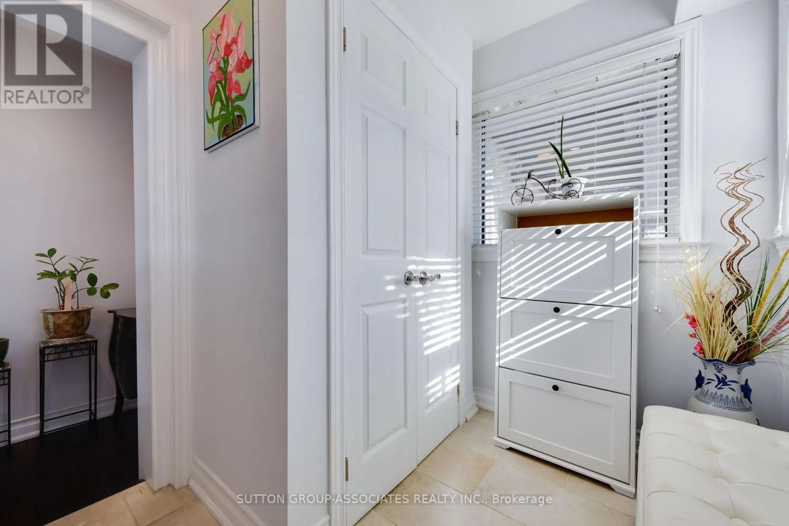 26 LIVINGSTONE AVENUE