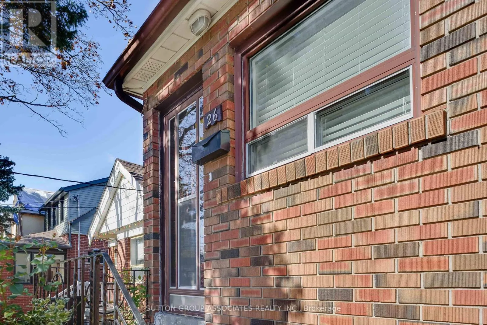 26 LIVINGSTONE AVENUE