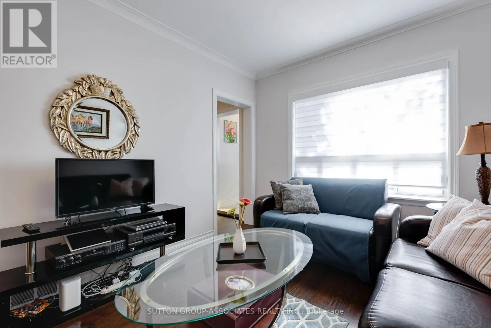 26 LIVINGSTONE AVENUE