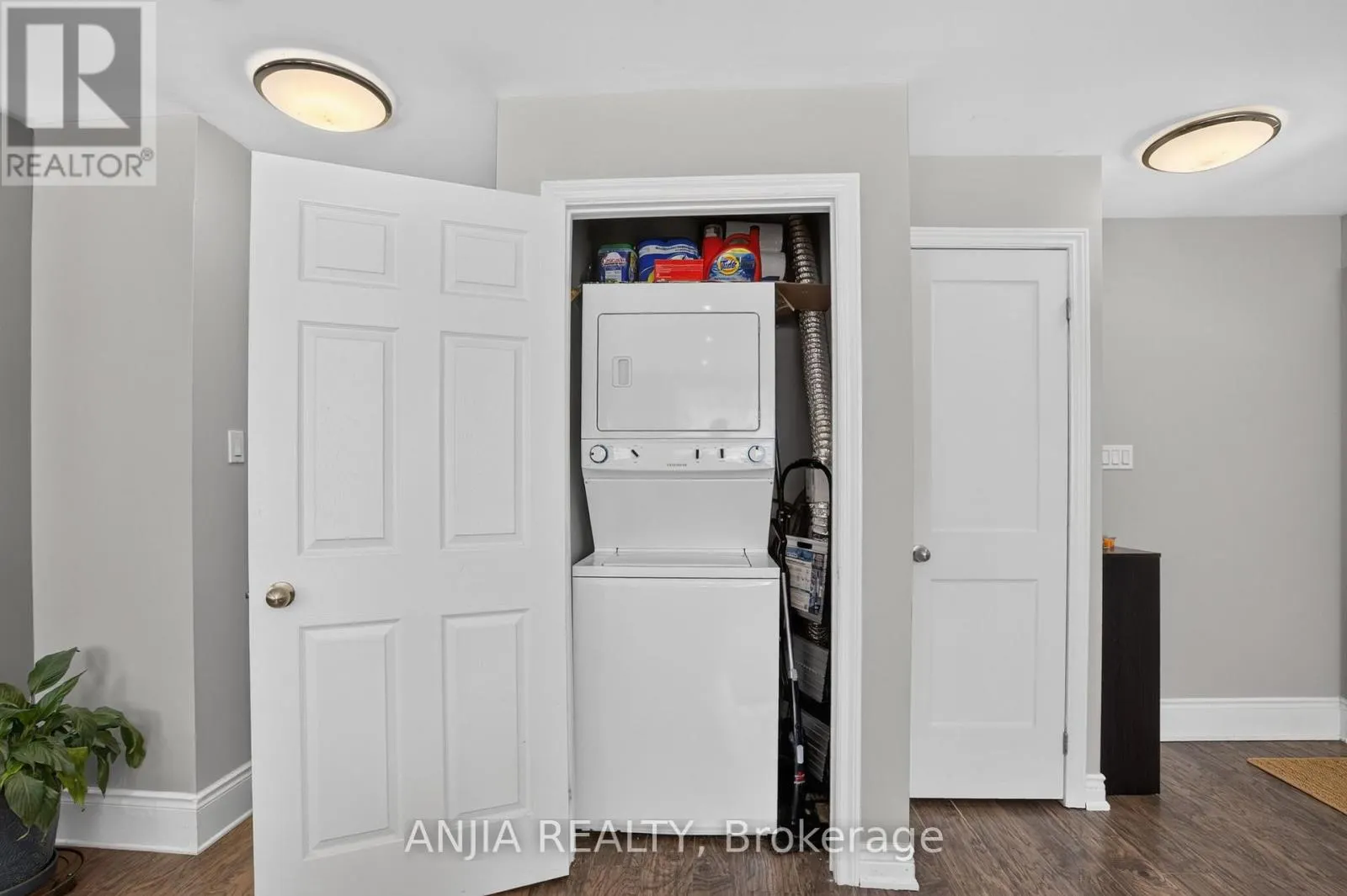 298 BARTLEY BULL PARKWAY