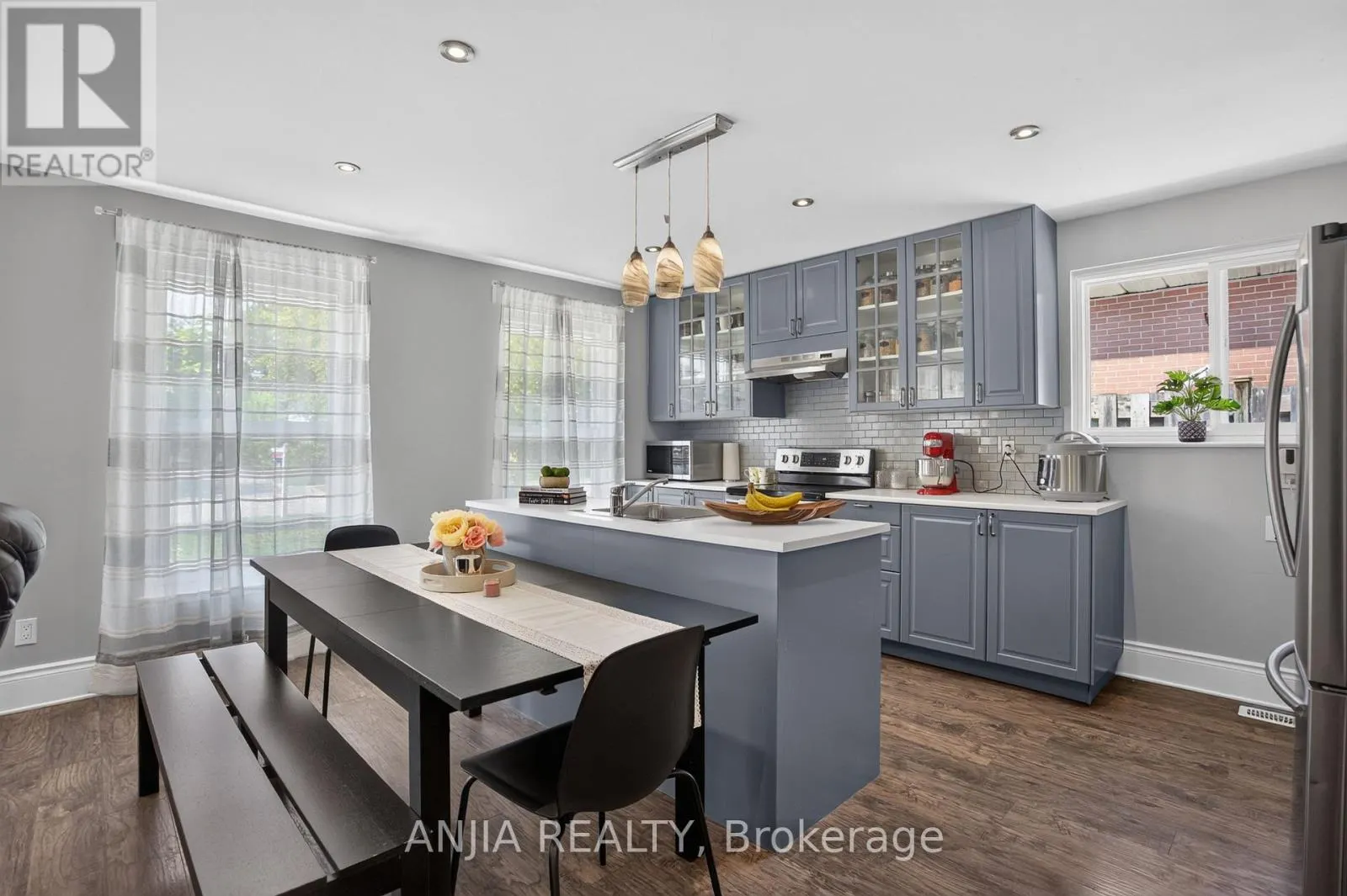 298 BARTLEY BULL PARKWAY