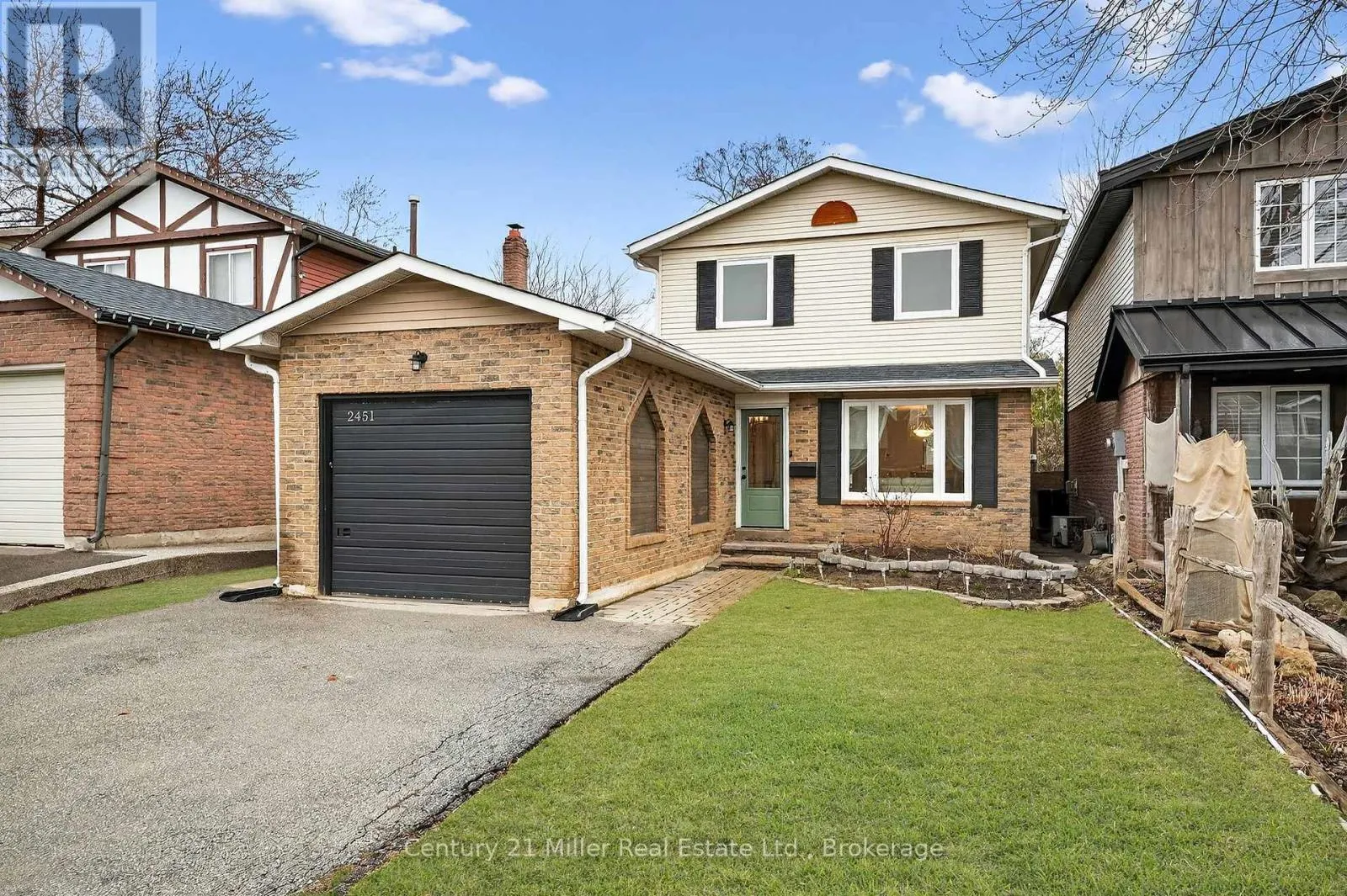 2451 MALCOLM CRESCENT