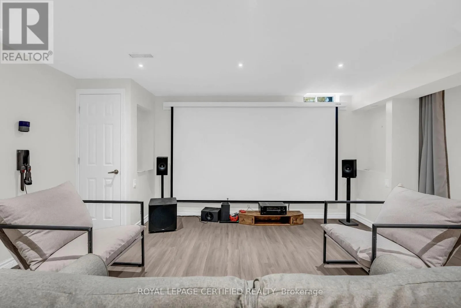 1219 CHRISTIE CIRCLE