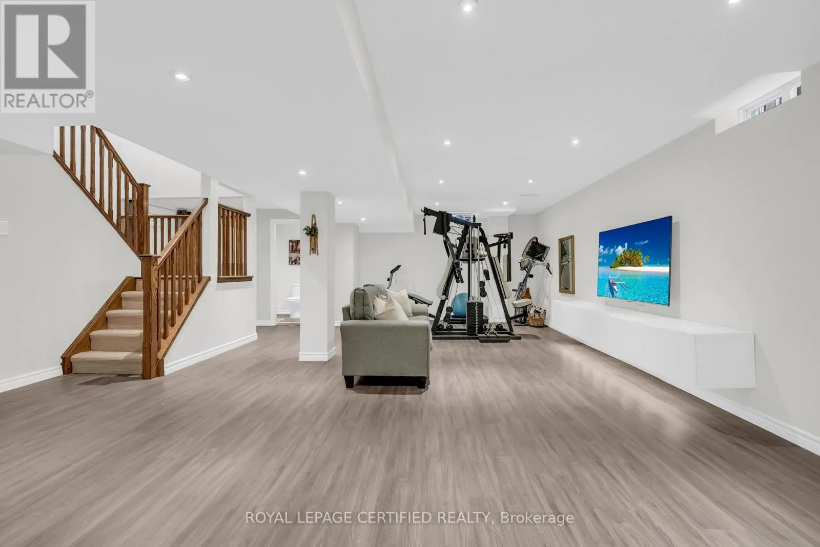 1219 CHRISTIE CIRCLE
