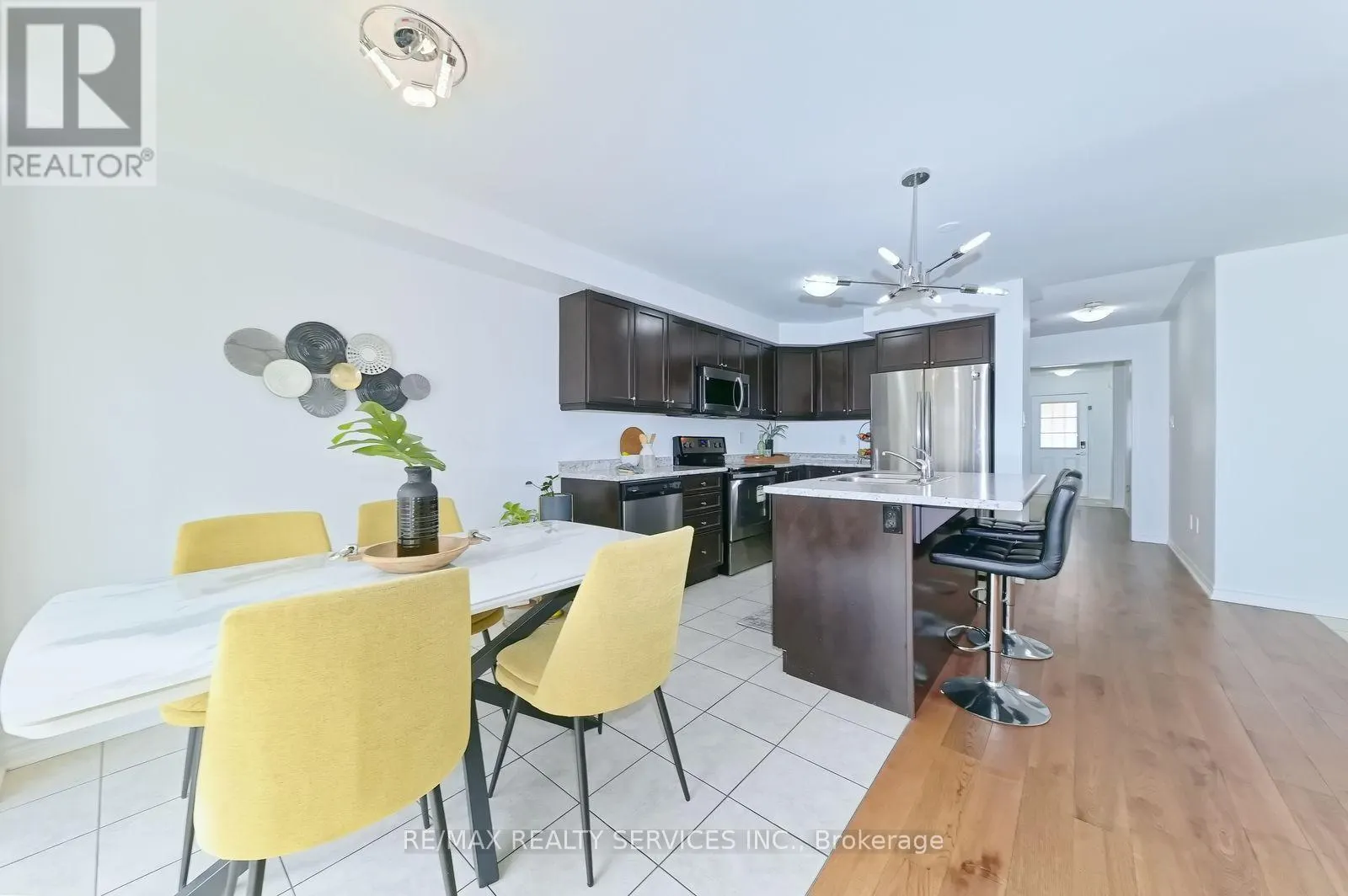 25 DONLAMONT CIRCLE