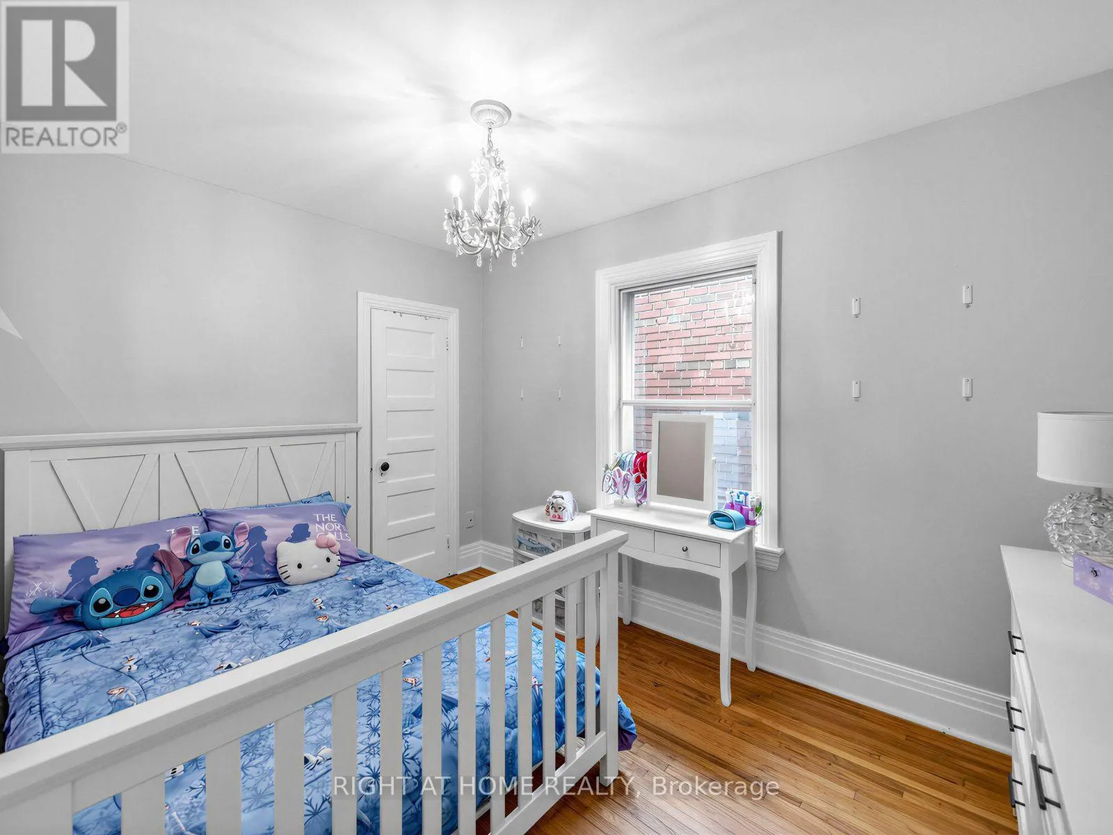 81 SILVERTHORN AVENUE