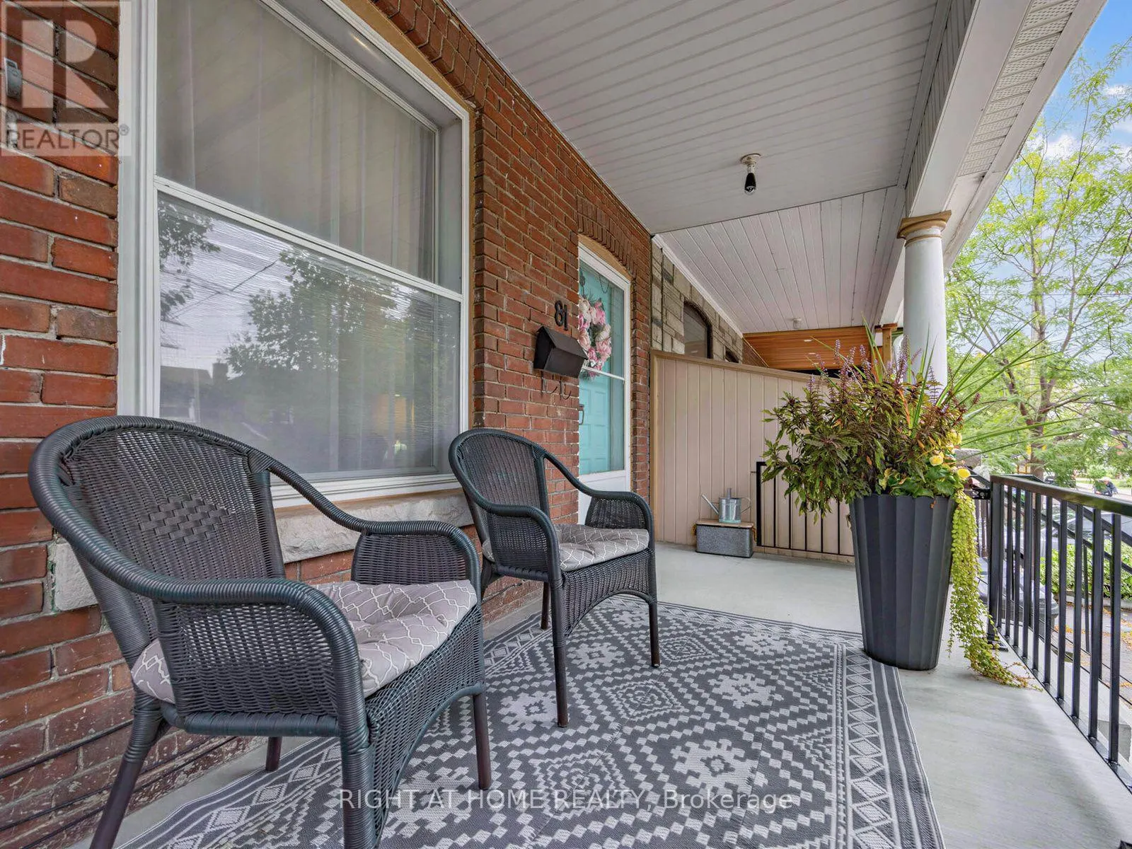 81 SILVERTHORN AVENUE