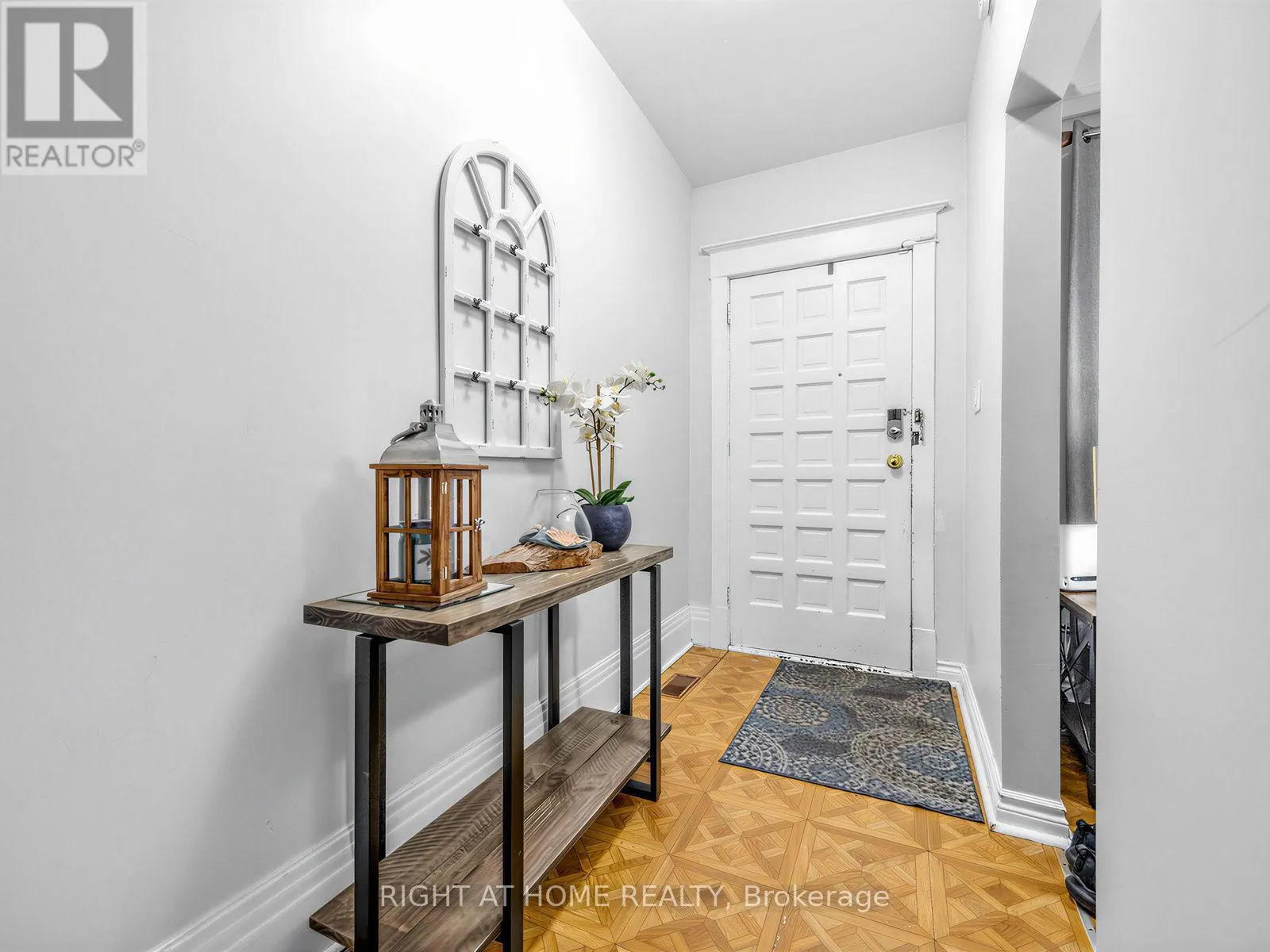 81 SILVERTHORN AVENUE
