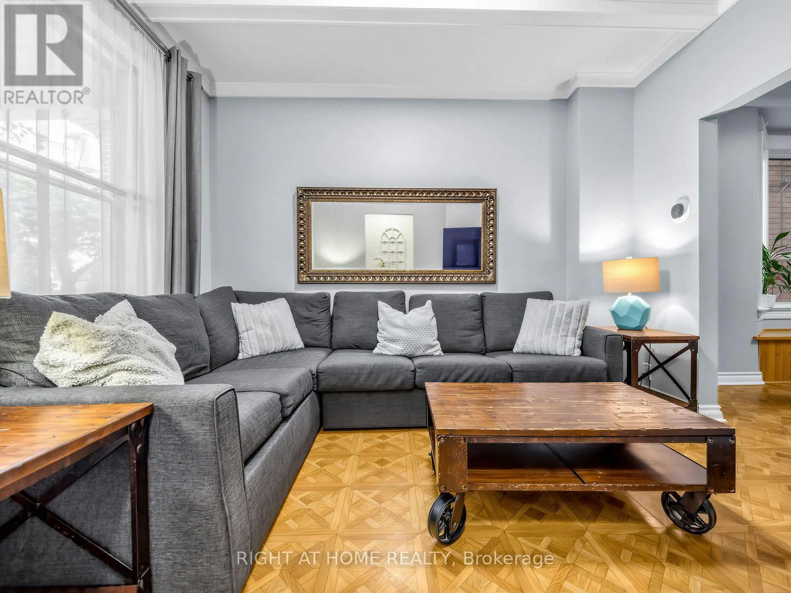 81 SILVERTHORN AVENUE