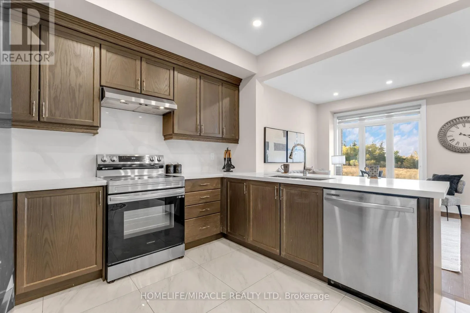 50 FOXSPARROW ROAD