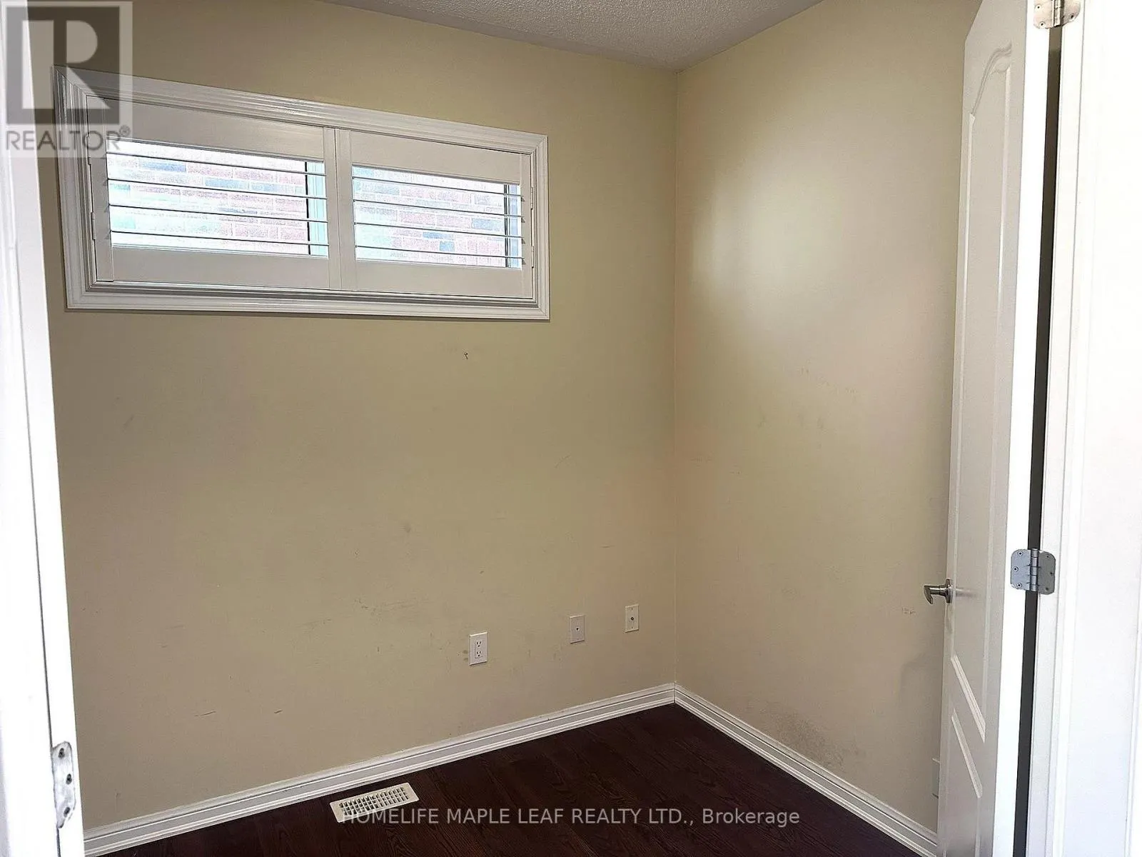 58 SEAFAIR CRESCENT