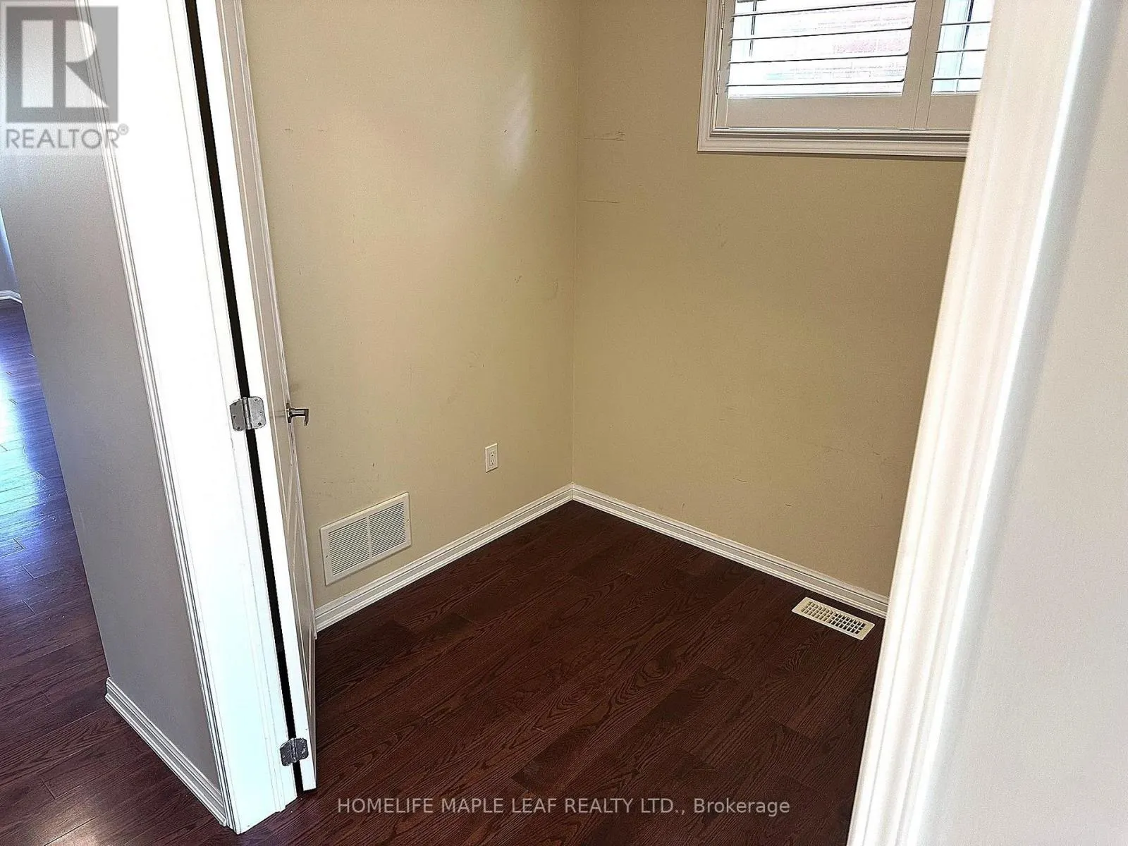 58 SEAFAIR CRESCENT
