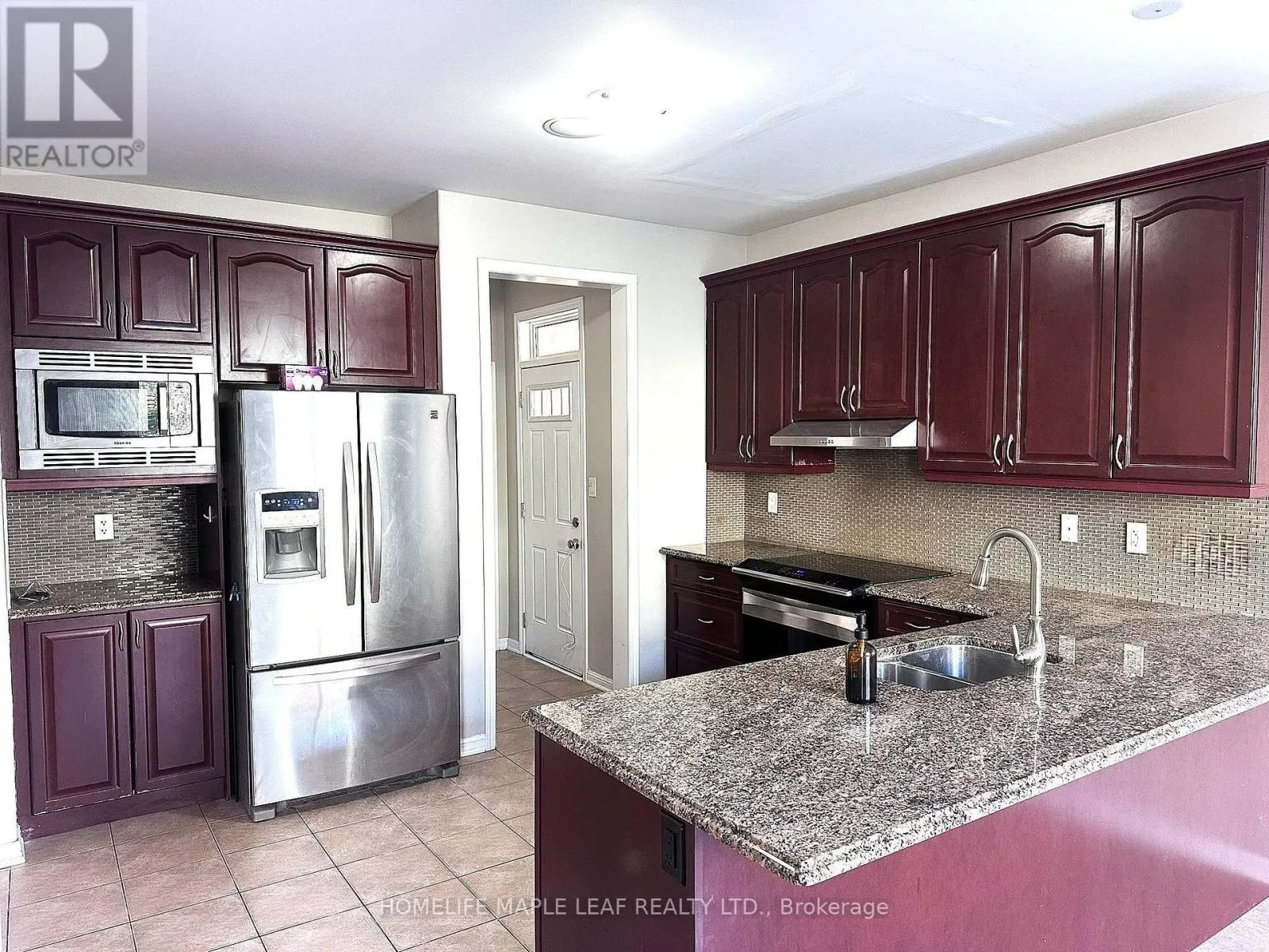 58 SEAFAIR CRESCENT