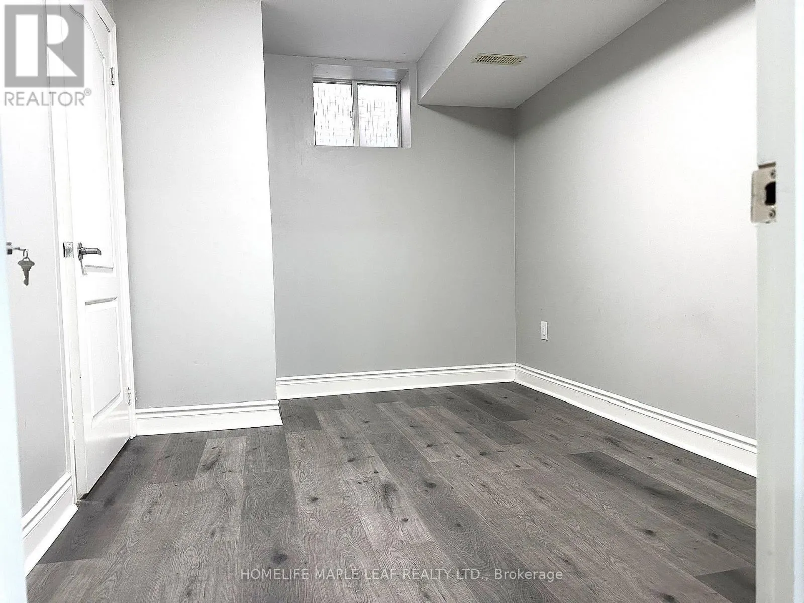 58 SEAFAIR CRESCENT