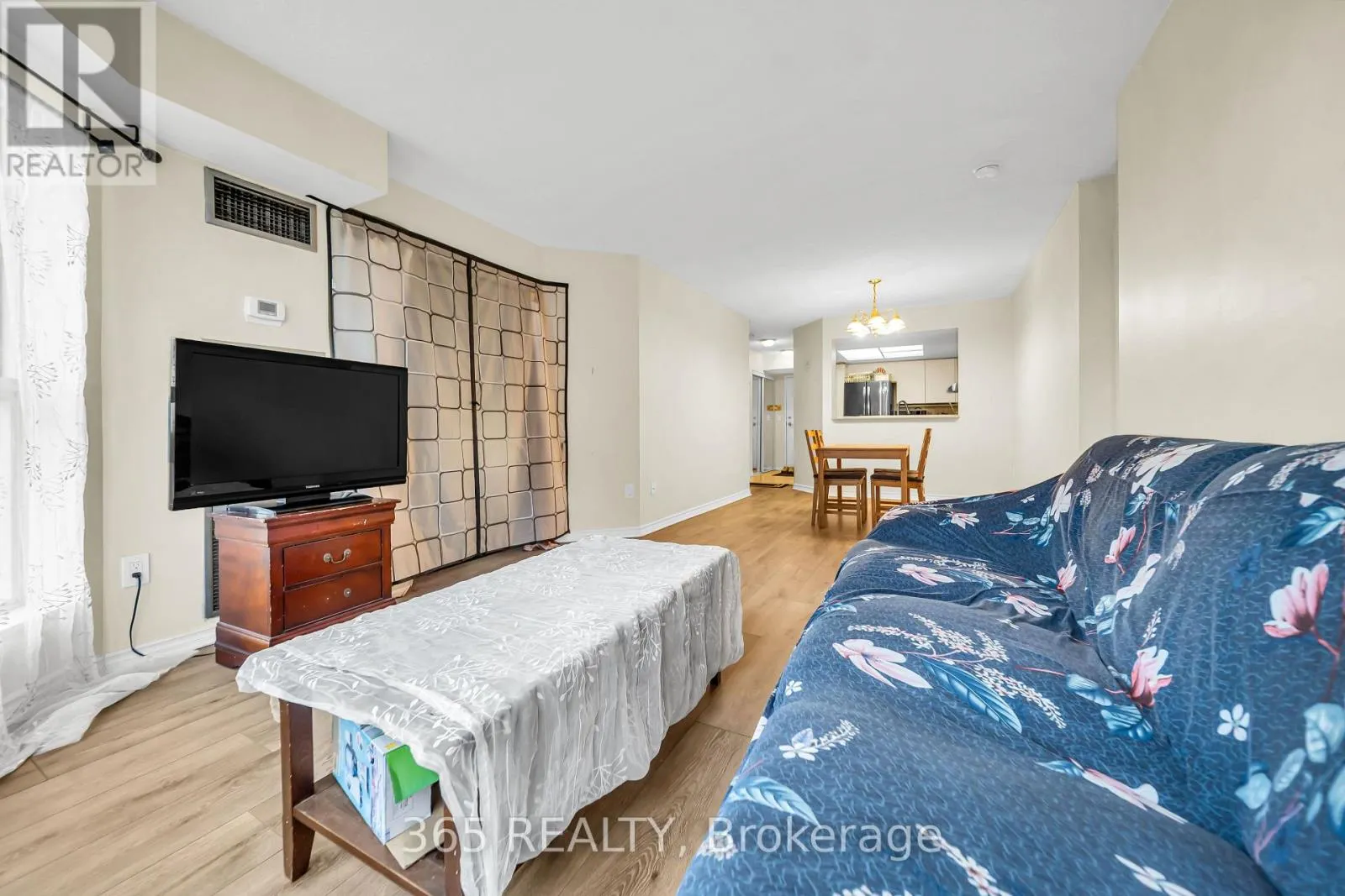 801 - 325 WEBB DRIVE
