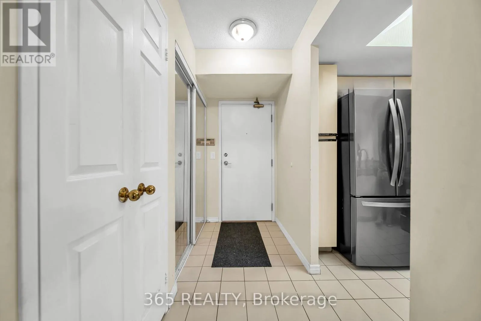 801 - 325 WEBB DRIVE