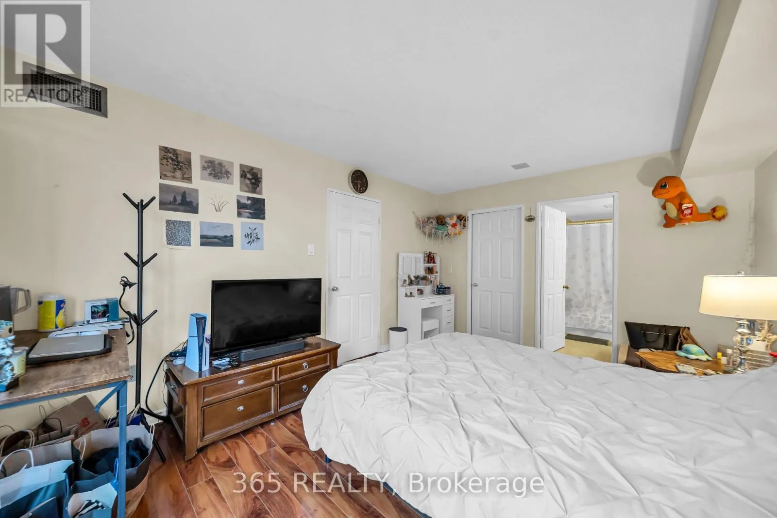 801 - 325 WEBB DRIVE